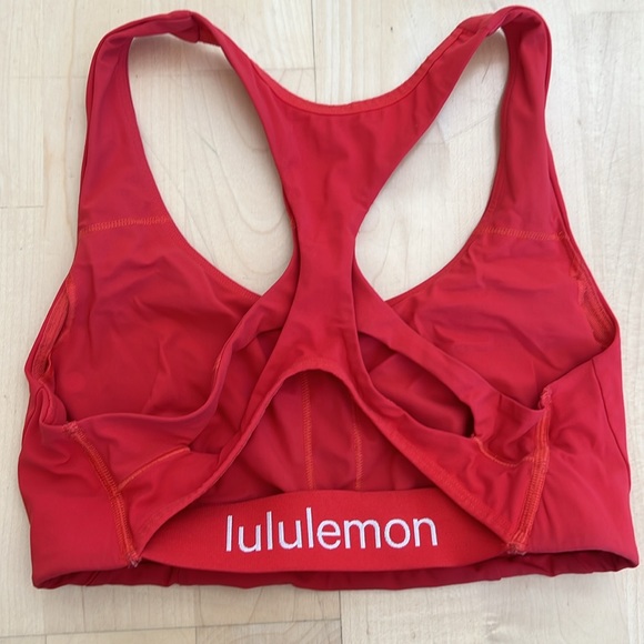 Sports bra! - Picture 3 of 3